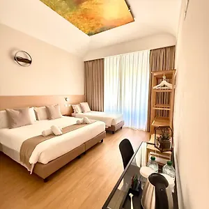 https://may-home.it-romehotels.com