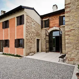 Relais Ambrosetti Farm stay