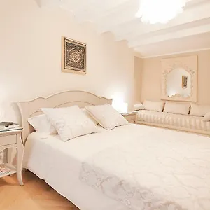 Boutique Apartment